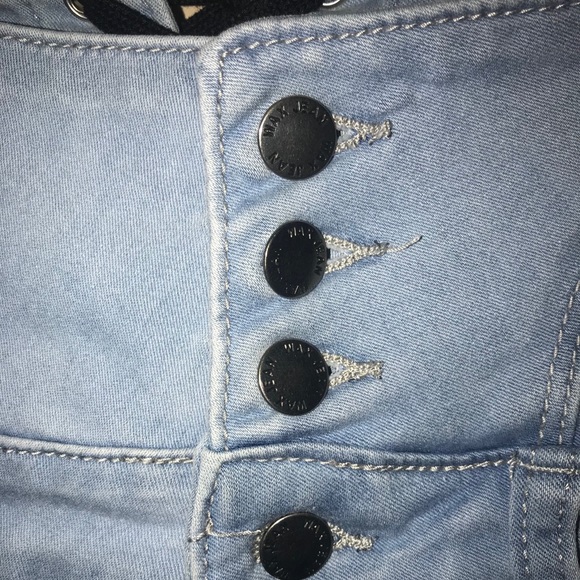 Size 3 High-Rise Wax Jeans with 5 buttons - Picture 2 of 9